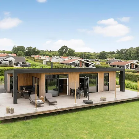 3 Bedroom Lovely In بيت للعطل