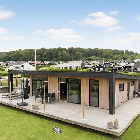 3 Bedroom Lovely In Sjølund