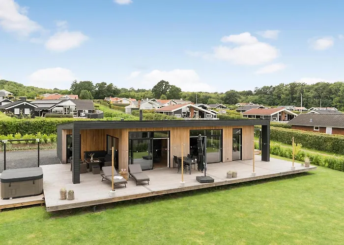 3 Bedroom Lovely In Nyaraló