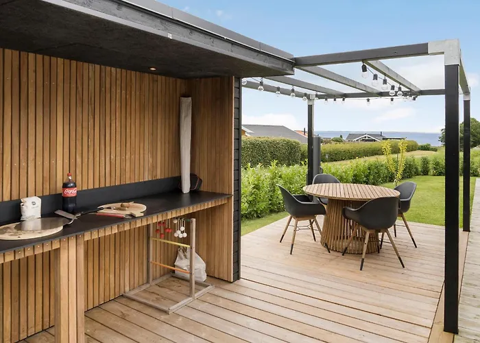 بيت للعطل 3 Bedroom Lovely In *