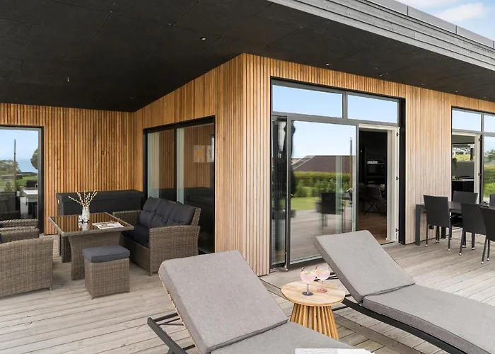 Nyaraló 3 Bedroom Lovely In Sjølund