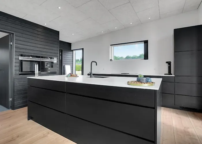 بيت للعطل 3 Bedroom Lovely In Sjolund