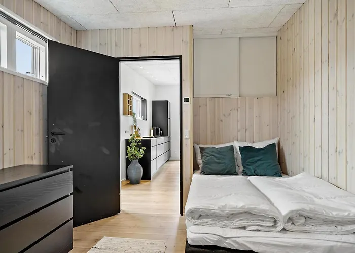 3 Bedroom Lovely In بيت للعطل Sjolund