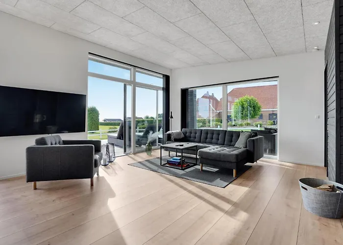 3 Bedroom Lovely In Sjølund